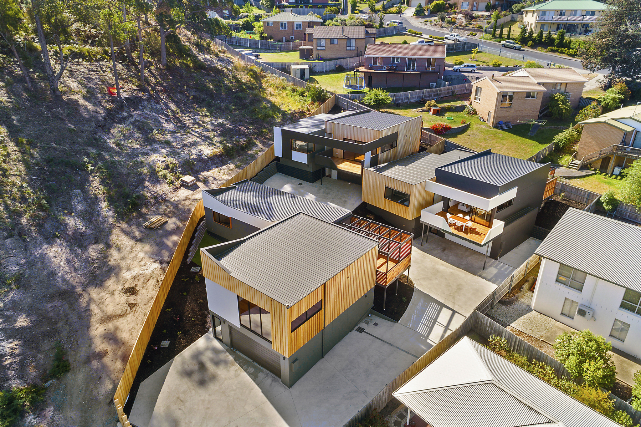 Hillside Drive RGB 300dpi 43